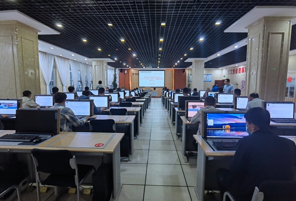 1682494401181790.jpg 2清静培训_副本.jpg