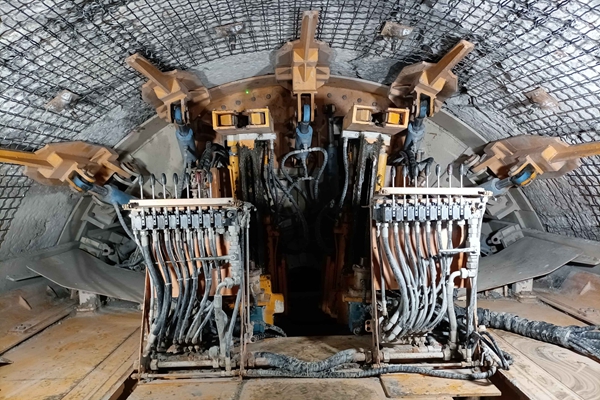 3.TBM_.jpg