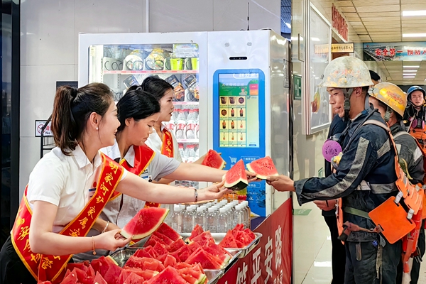 3_.jpg