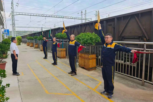 1790064687835739.jpg 岗位练兵_副本.jpg